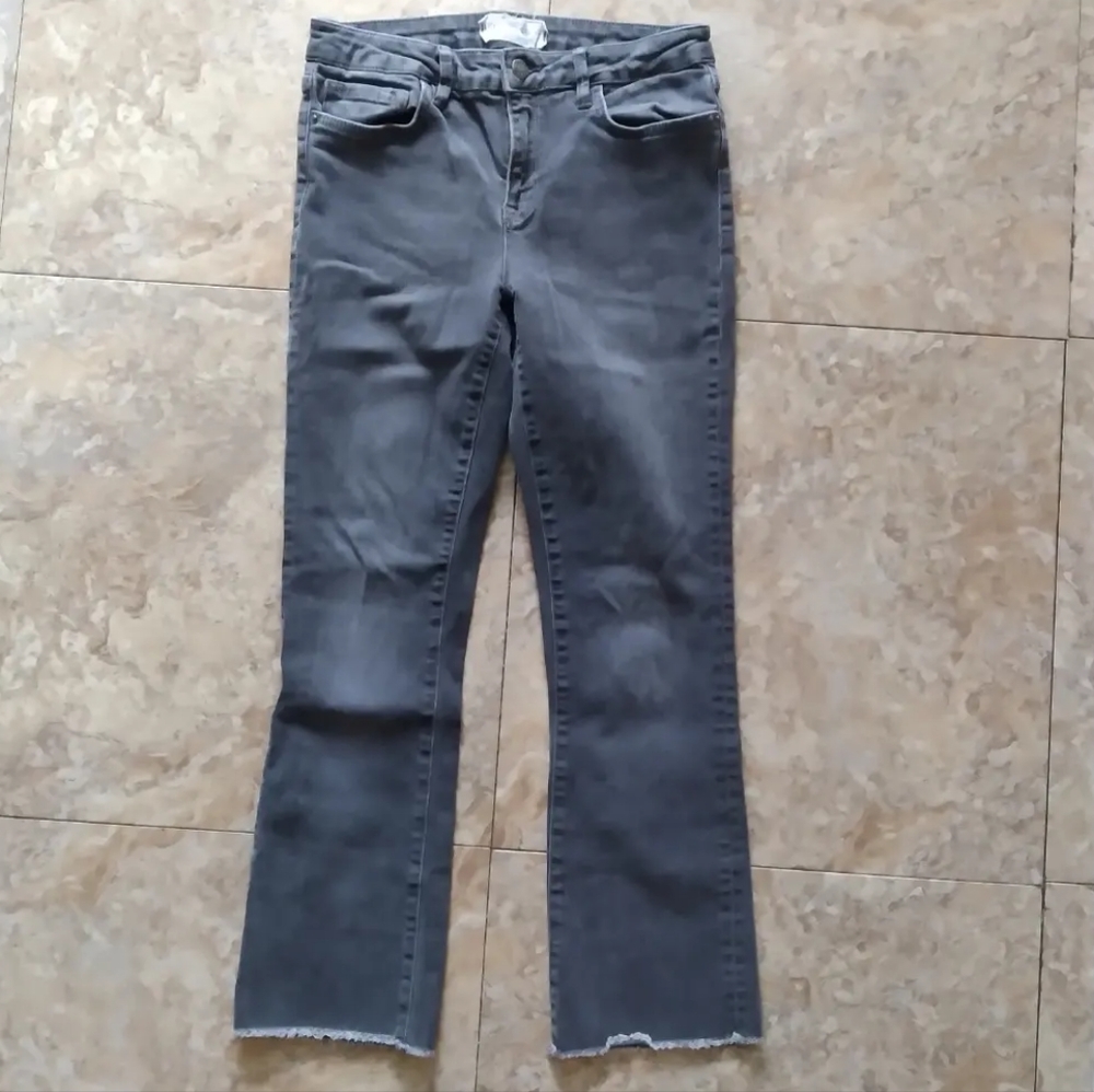 Free People frayed hem cropped jeans, size 27